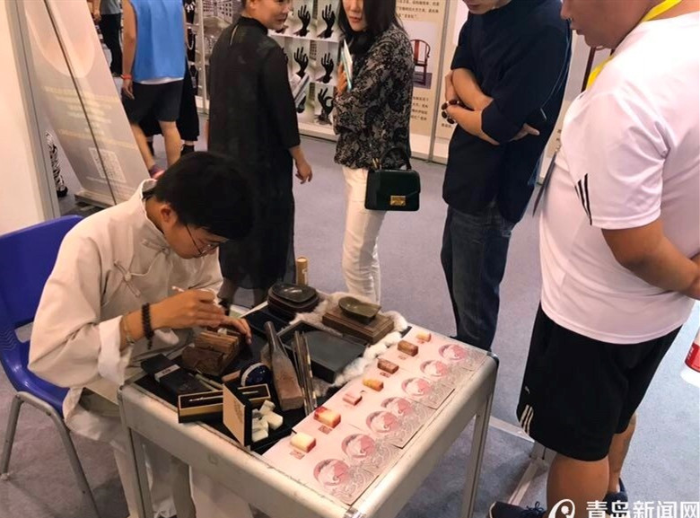 best365英国体育在线博物馆受邀参加青岛国际工艺博览会