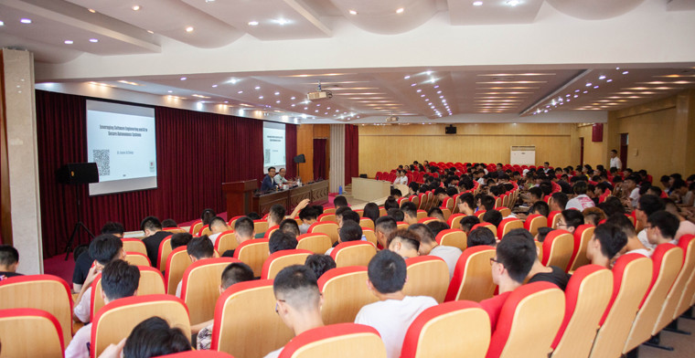 best365英国体育在线举行安全自动驾驶主题报告会