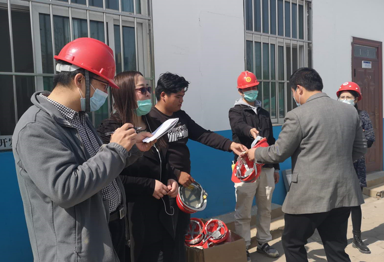 零距离接触｜人才公寓施工现场喜迎第一批教职工参观