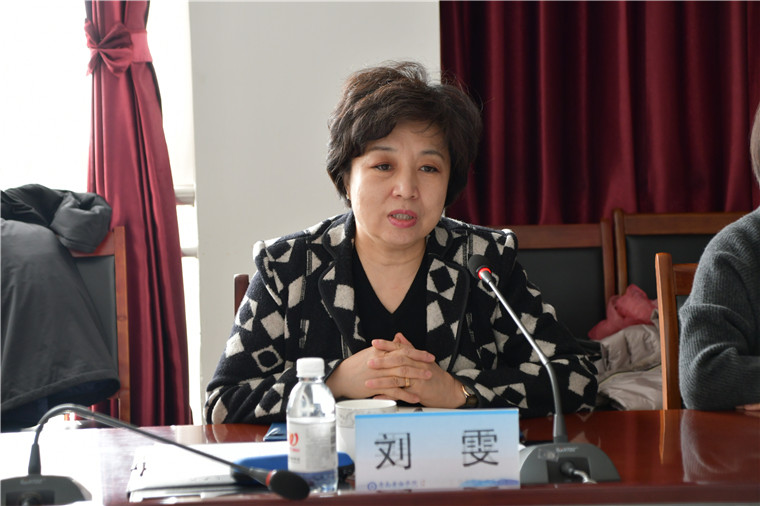 我校与无锋青岛电商基地举行战略合作签约仪式