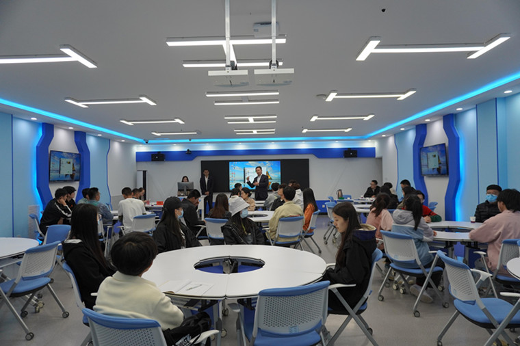 我校护理与健康学院组织召开日本介护项目国际交流直播会议
