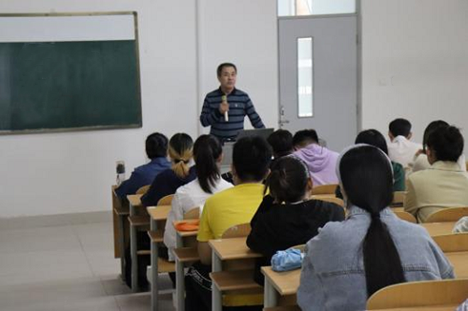    “梦想起航 共筑未来” ——艺术学院召开考研誓师动员大会