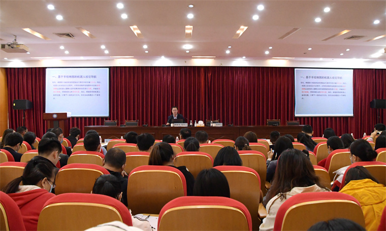 东南大学校执委李新德教授来我校参访指导