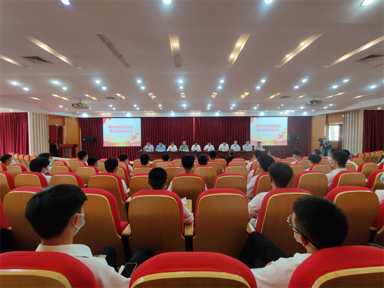 青岛西海岸新区国防教育讲师团进高校暨征兵宣传启动仪式在我校举行