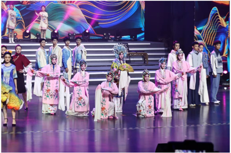 我校国学院参加“五四”青年节青岛高校大学生文艺汇演