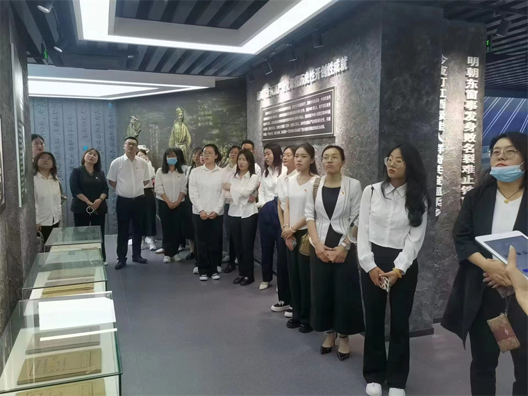 绑紧防腐之弦，奏响倡廉之音丨best365英国体育在线师生参观反腐倡廉教育基地活动