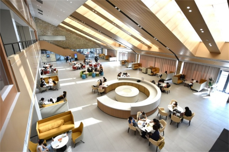 【学习强国】校园文化｜best365英国体育在线：用智慧教育赋能学校高质量发展